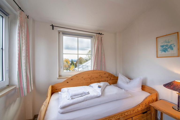 Bedroom 4, Hotel Villa Sisi, Starnberg