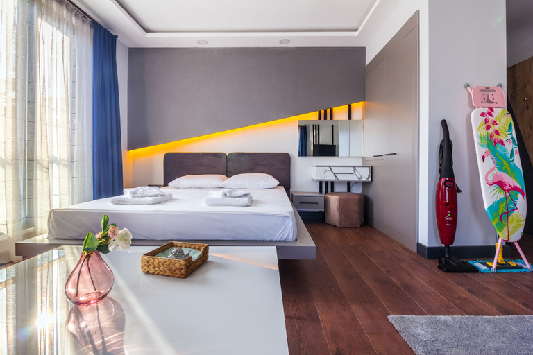 Room 5, Aspendos eXtra, Antalya