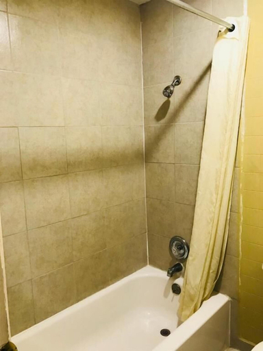 Bathroom, Roosevelt inn Motel, Bexar