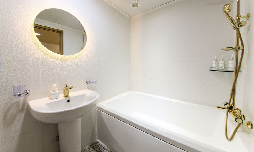 Bathroom 3, Masan First Class Hotel, Masan