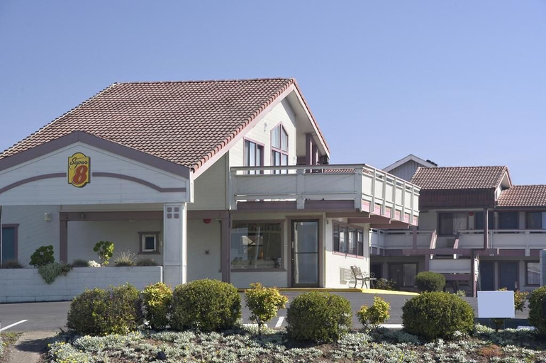 Exterior & Views 2, Super 8 by Wyndham Fort Bragg, Mendocino