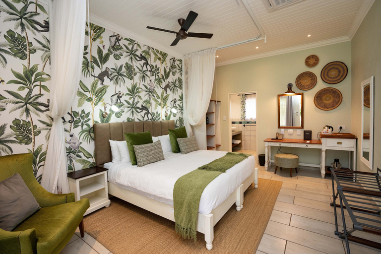 Bedroom 3, Pioneers Lodge, Hwange
