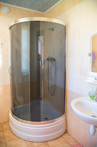 Bathroom 3, Cotteges Dzherelo, Iaremchans'ka
