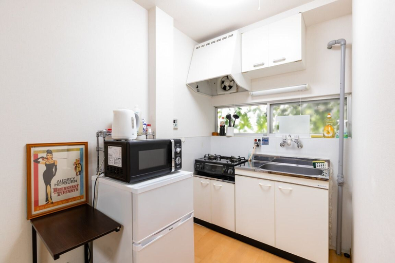 Others 4, Bainan House, Osaka