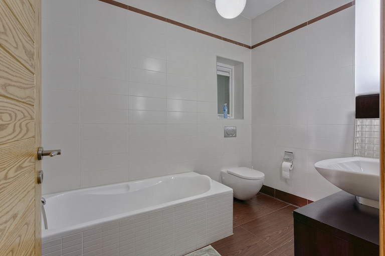 Bathroom, Luxury Apt With Side Seaviews and Pool, Best Location