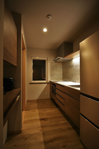 Others 5, M House, Furano