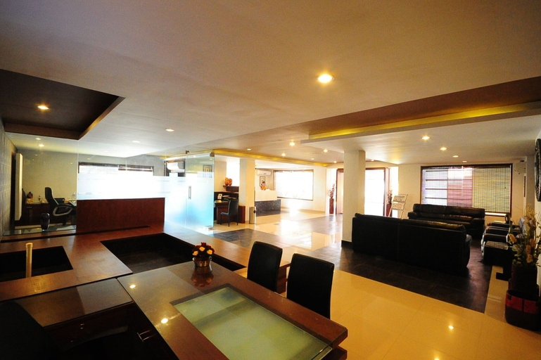 Others 5, The Viceroy Comforts, Mysore