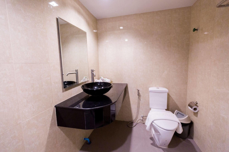 Bathroom 3, Royal Asia Hotel Pratunam , Ratchathewi