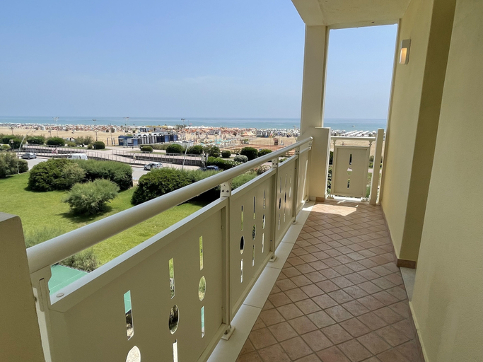 Balcony 2, Condominio Girasole, Venezia