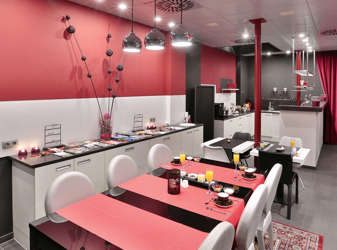 Food & Drinks 5, Hotel Moon, Oost-Vlaanderen