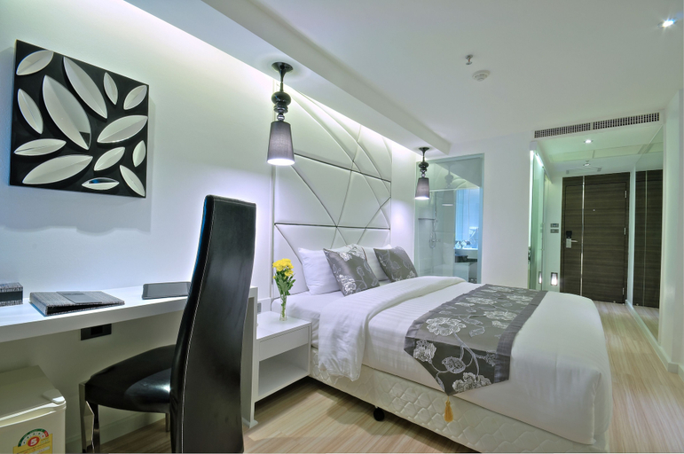 Bedroom 5, Sukhumvit Suites Hotel, Wattana