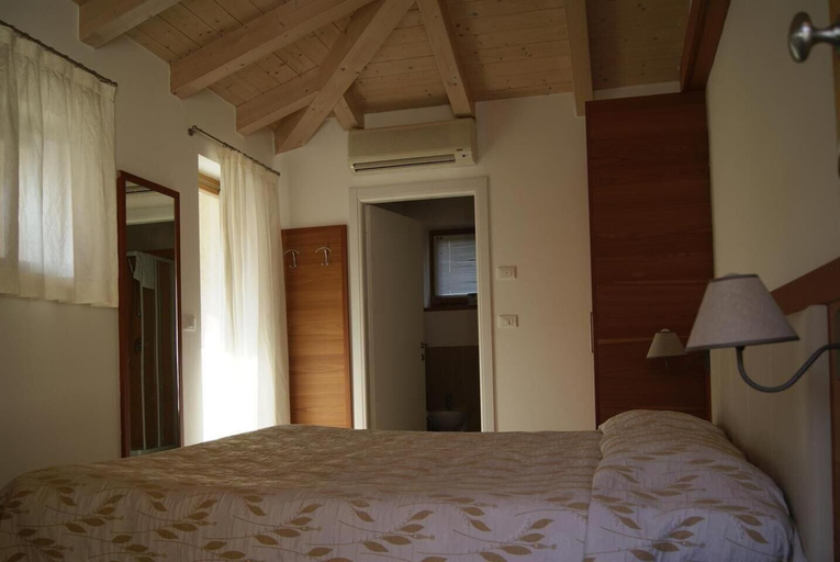 Bedroom 2, Agritur Ponte Alto, Trento