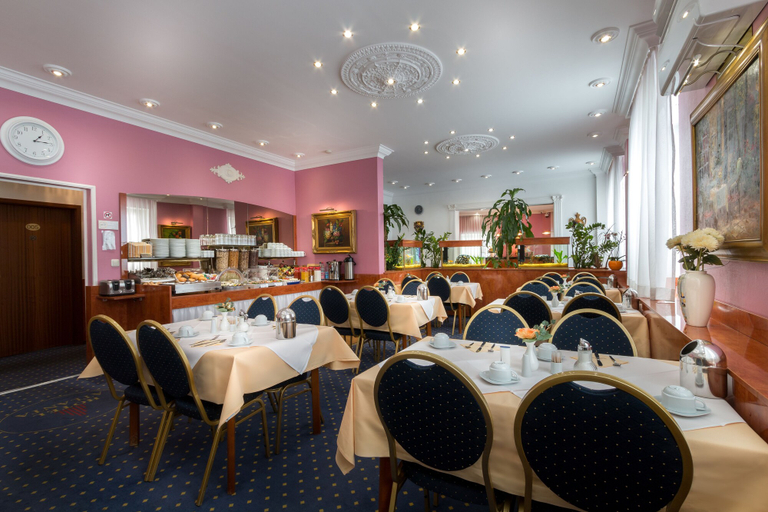Food & Drinks 2, Hotel Atlanta, Darmstadt