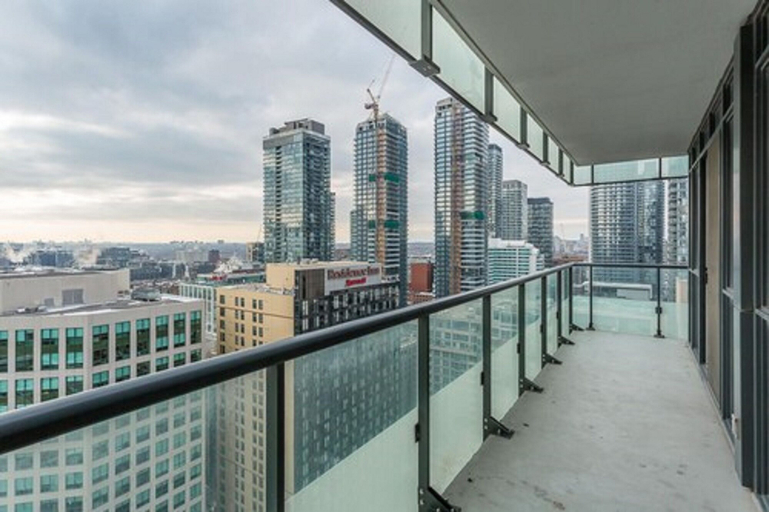 Others 4, Toronto Rooms and Suites, Toronto