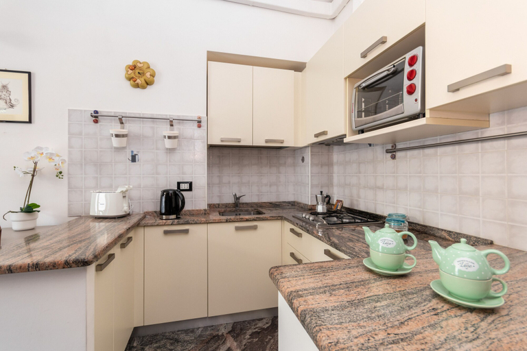 Others 5, Nice and Cozy Apartment in Crocetta by Wonderful Italy, Torino