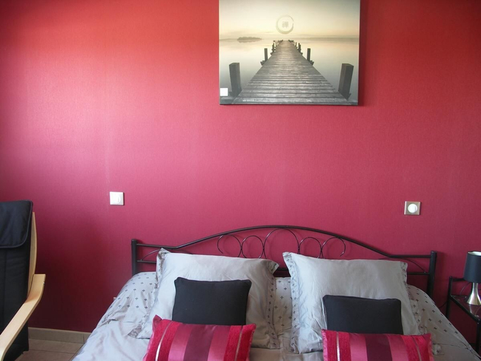 Bedroom 3, Chambres d'Hôtes Le Saint Ô Détente, Haute-Garonne