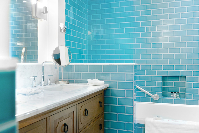 Bathroom 5, Auberge Saint-Antoine, Communauté-Urbaine-de-Québec