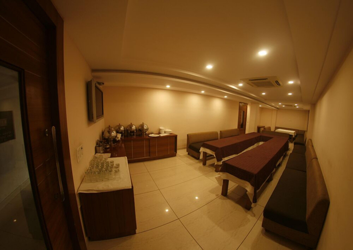 Others 5, Hotel Dolphin, Jalandhar