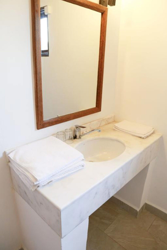 Bathroom 4, Zanzibar Bahari Villas, Kaskazini 'A'
