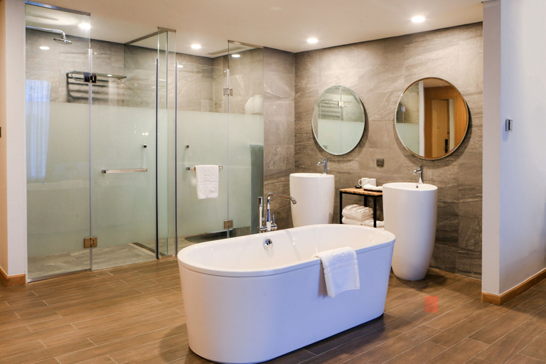 Bathroom 5, Dragon Style Hotel, Sầm Sơn