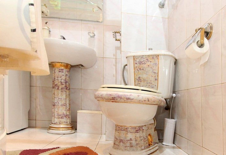 Bathroom 3, ApartLux Gorky Park, Central