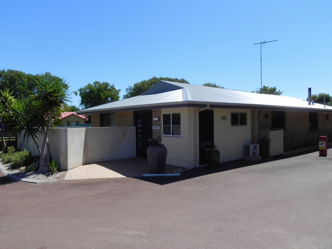Exterior & Views 2, Busselton Villas & Glamping Village, Busselton