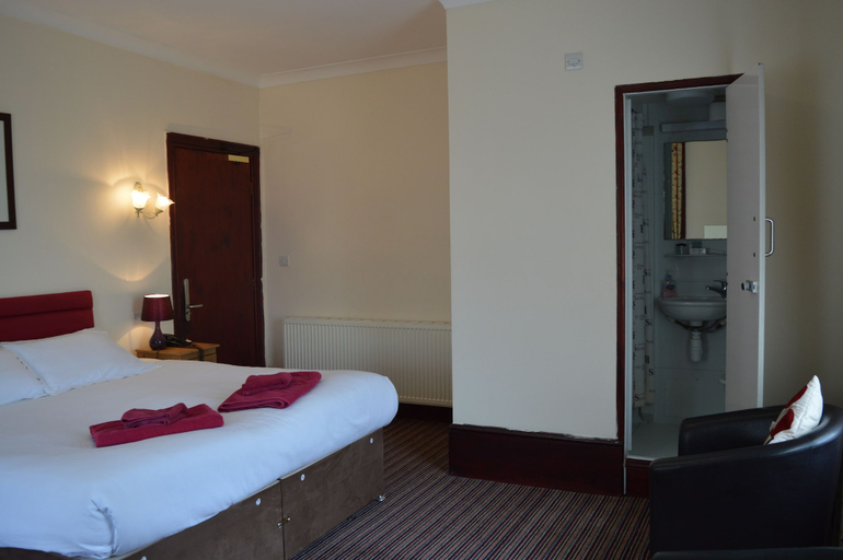Bedroom 3, The Globe Hotel, Essex