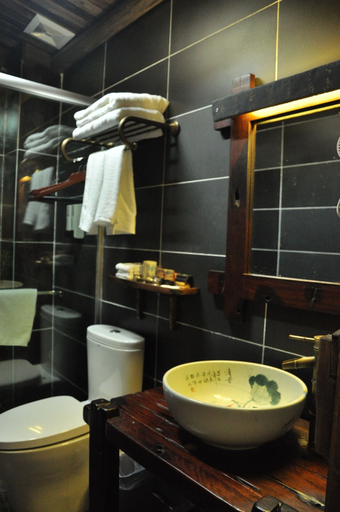 Bathroom 4, Yangshuo Mountain Nest Boutique Hotel, Guilin