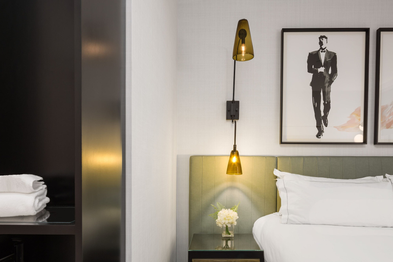 Bedroom 3, The Godfrey Hotel Hollywood, Los Angeles