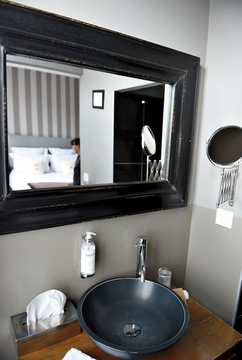 Bathroom 4, Hotel Particulier - La Chamoiserie, Deux-Sèvres