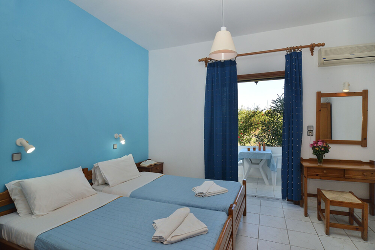 Bedroom 2, San Antonio Apartments, Crete