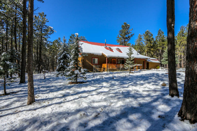 Exterior & Views 1, Webb Cabin Mountain, Colfax