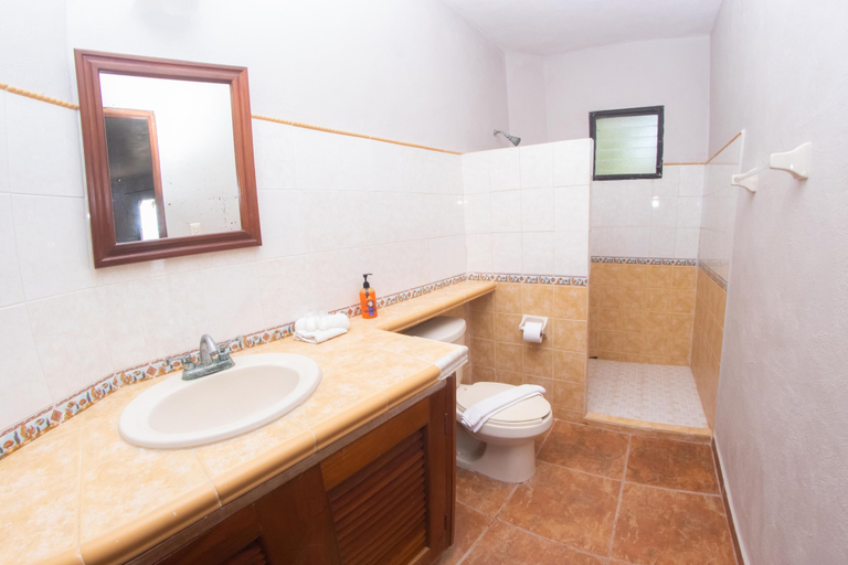 Bathroom 5, Margarita del Sol Costa Maya, Othón P. Blanco