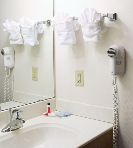 Bathroom 4, Homestead Inn and Suites, Big Horn