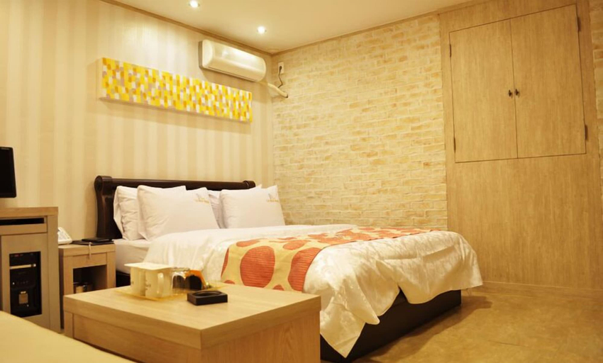 Bedroom 3, La Nuit Hotel, Jeonju