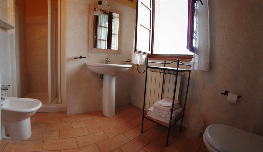 Bathroom 5, Agriturismo Il Corniolo, Perugia