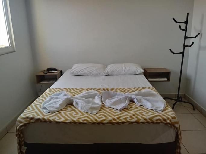 Bedroom 2, Hotel Guima, Santa Vitória