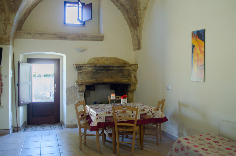 Others 4, Agriturismo Capani, Lecce