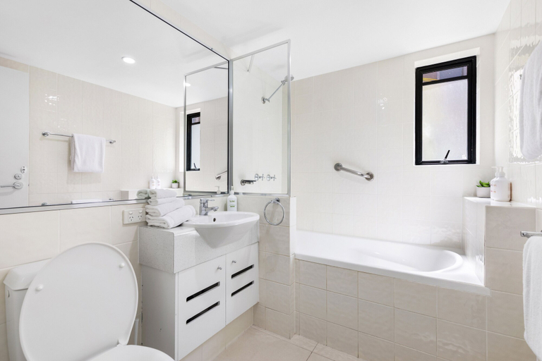 Bathroom 5, Bella Casa Noosa, Noosa - Noosa-Noosaville