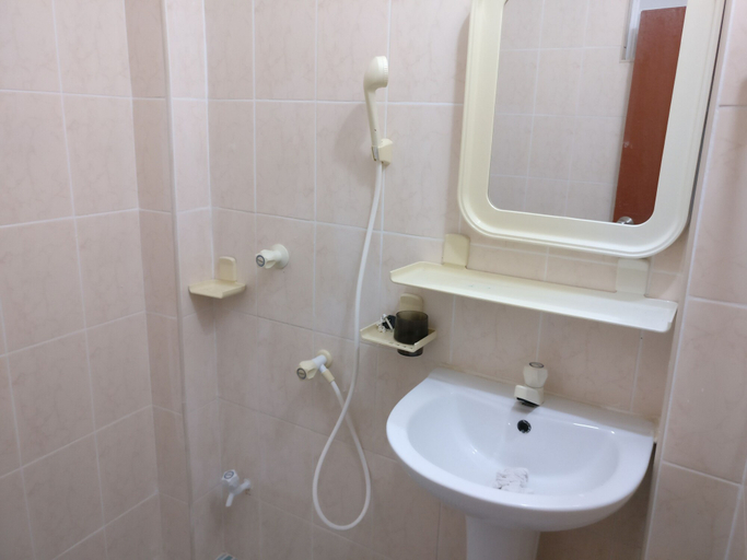 Bathroom 3, Baivaru Guesthouse Services, Gaafu Alifu Atoll