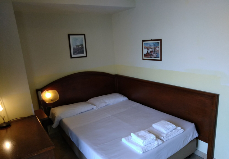 Bedroom 23