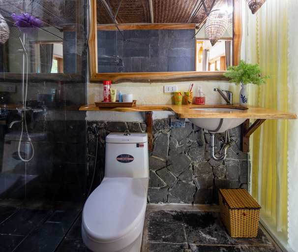 Bathroom 4, An Bang Memory Bungalow, Da Nang