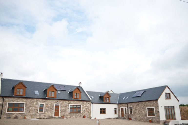 Exterior & Views 2, Bamflatt Farm B&B, South Lanarkshire