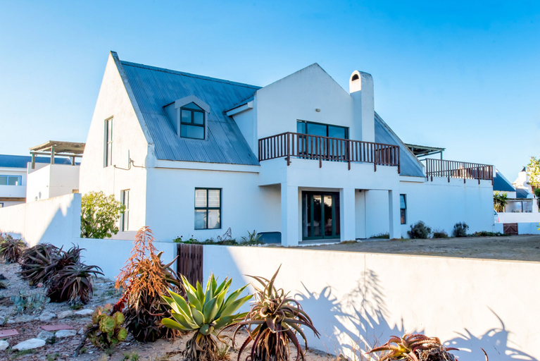 Exterior & Views 2, De Nada, West Coast