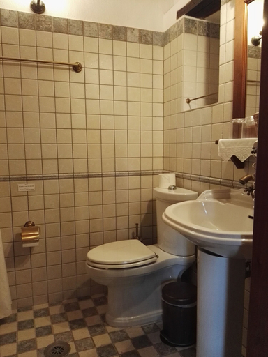 Bathroom 4, Viraggas, Central Macedonia