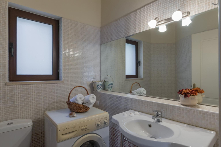 Bathroom 5, Villa Ilia, Crete