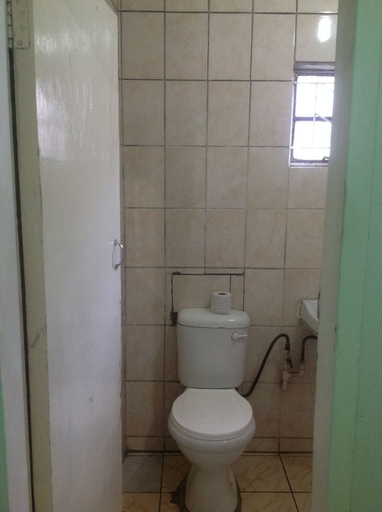 Bathroom 3, Kuta Way Lodge, Livingstone