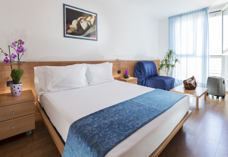Bedroom 3, Aparthotel Esperya, Udine