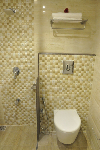 Bathroom 5, Hotel Kalyan, Vadodara