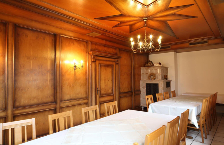 Bedroom 2, Landgasthof Baumgartner, Dingolfing-Landau